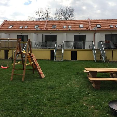Apartmany Глоговец Екстер'єр фото